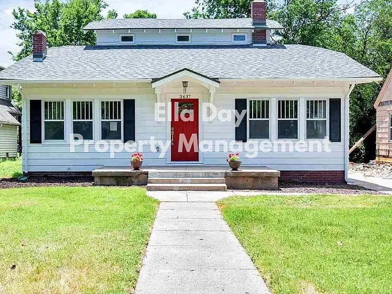 3437 Country Club Pl — Photo 1