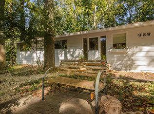 838 W Outer Dr, Oak Ridge, TN 37830