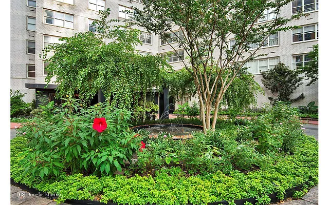 Rented by Douglas Elliman | media 22