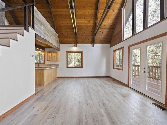 5th image of 12048 Alcan Ct