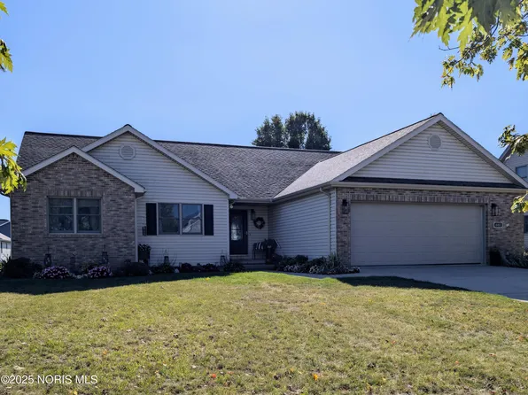 660 Parkside Dr, Wauseon, OH 43567