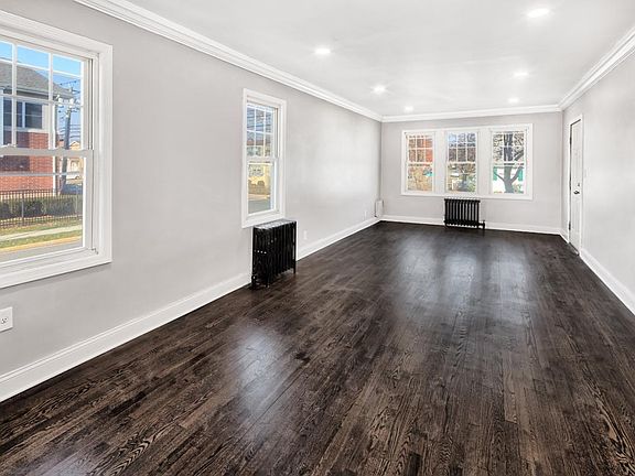 2nd image of 428 Fern Ave APT 1R