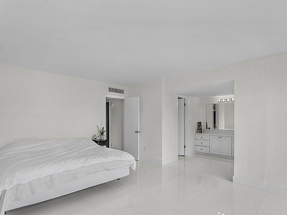 2nd image of 9210 Fontainebleau Blvd #123