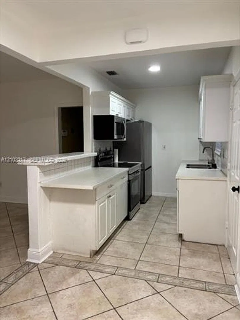 1758 NE 177th St # 0, North Miami Beach, FL 33162 — Photo 3
