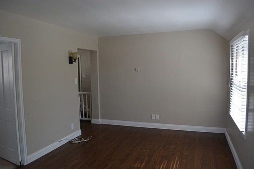 5th image of 6214 1/2 Greenleaf Ave
