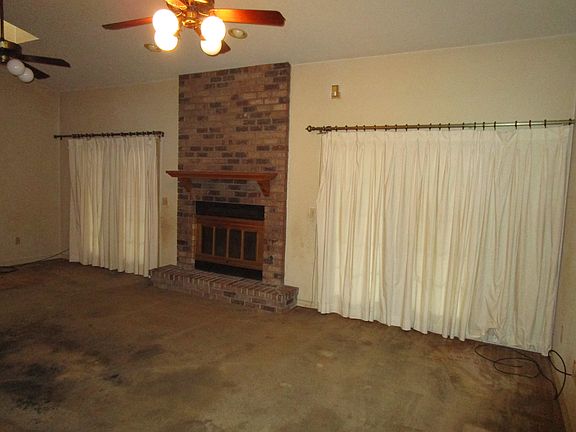 5th image of 8517 N Park Pl