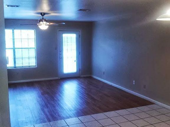 3rd image of 2600 Sumac Ln #C