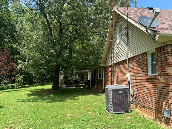 4th image of 934 Ira McDonald Ln