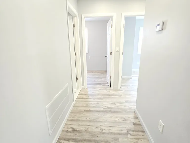 326 Sutton St #1A — Photo 5