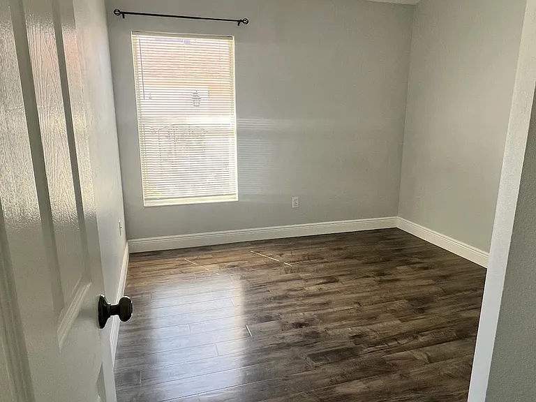 3025 Albin Ln — Photo 9