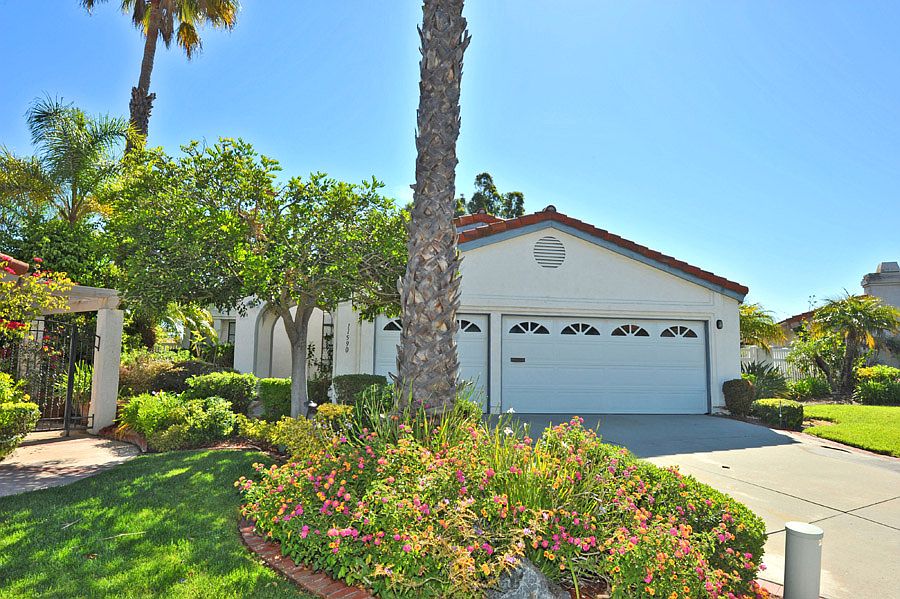1st image of 11590 Avenida Sivrita