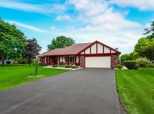 7210 Aspen Ct, Franksville, WI 53126