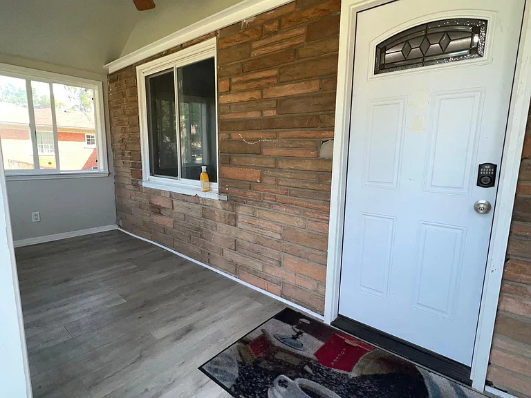 5694 Robindale Ave — Photo 1