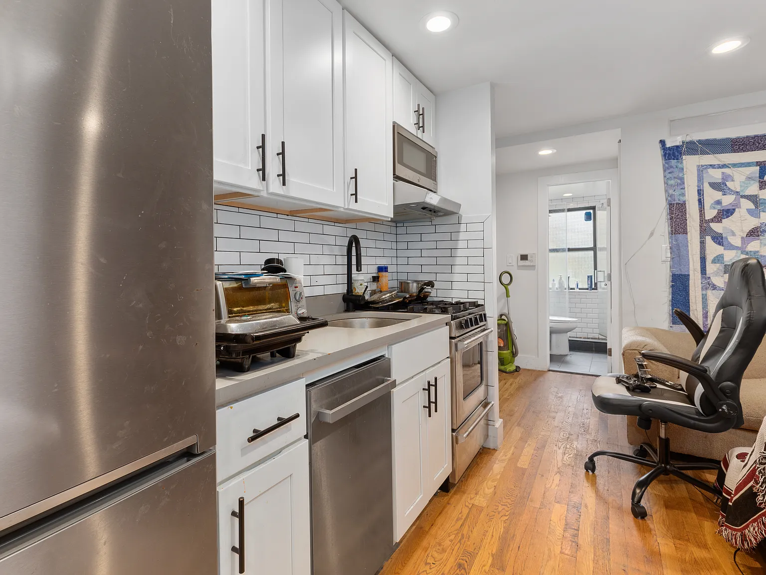 505 East 12th Street — Photo 2