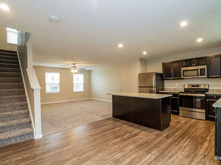 134 Wooded Ridge Dr — Photo 3
