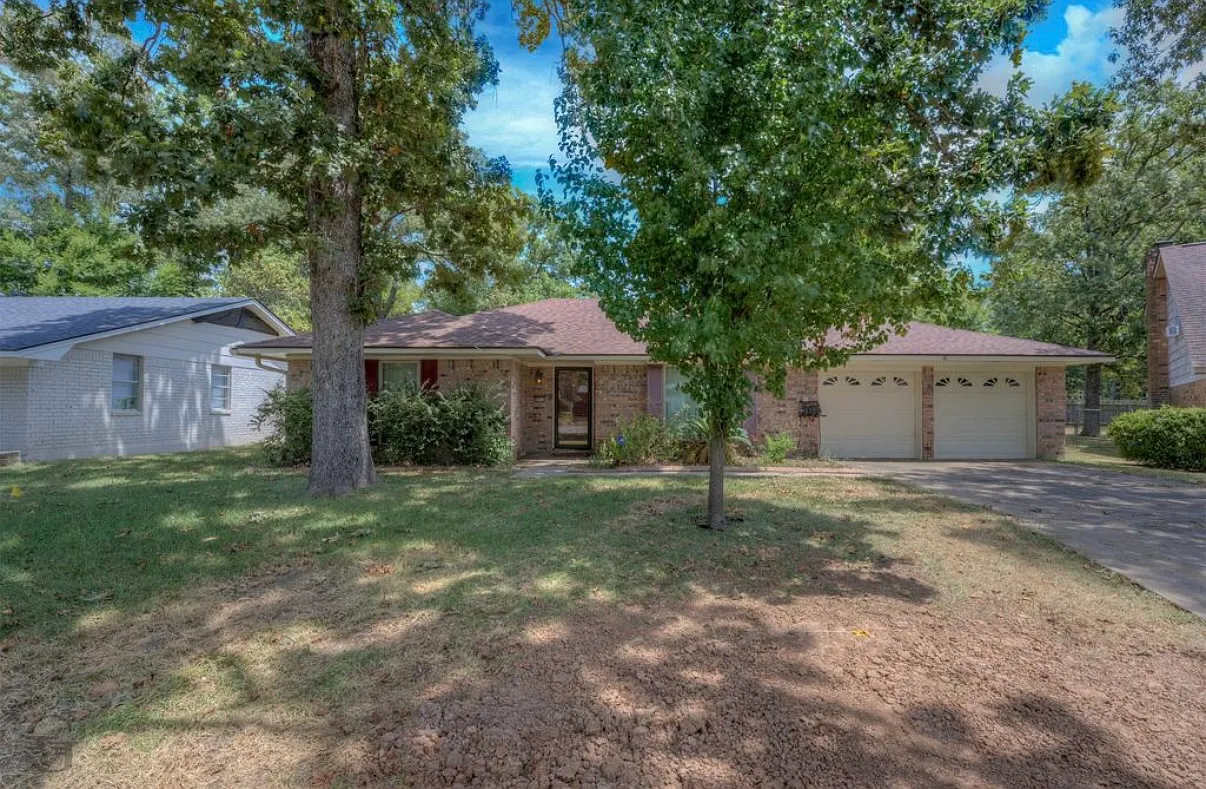 3 bed, 1660 sqft, $1,800 — Photo 2