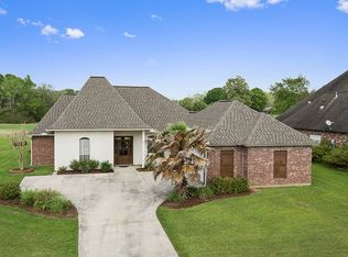 22718 Fairway View Dr, Zachary, LA 70791