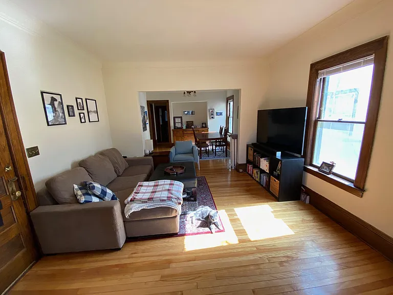 3221 Emerson Ave S — Photo 2