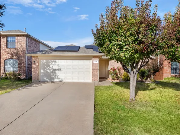 928 Wood Brook Dr, Grand Prairie, TX 75052