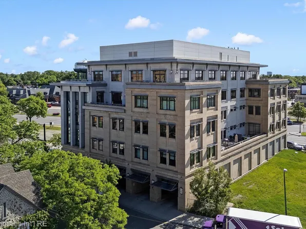 34977 Woodward Ave APT 530, Birmingham, MI 48009