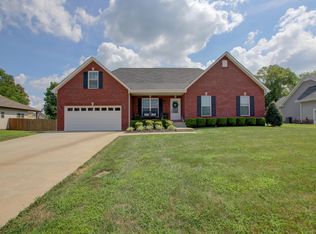 1090 Jon Dr, Clarksville, TN 37043