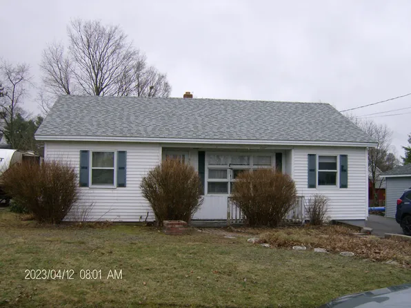31 Beech Street, East Millinocket, ME 04430