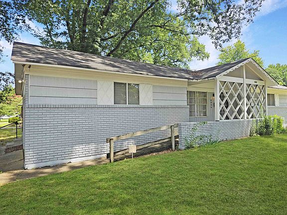2nd image of 4956 Helene Rd