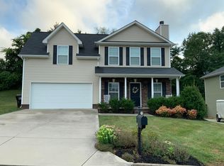1727 Thebes Ln, Powell, TN 37849