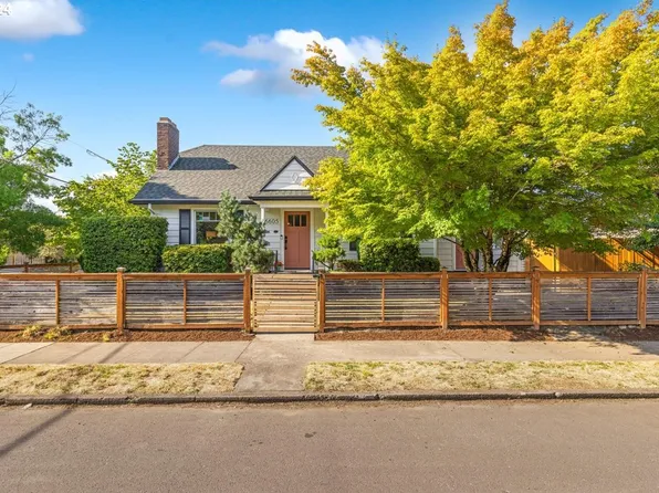 6605 SE Woodward St, Portland, OR 97206