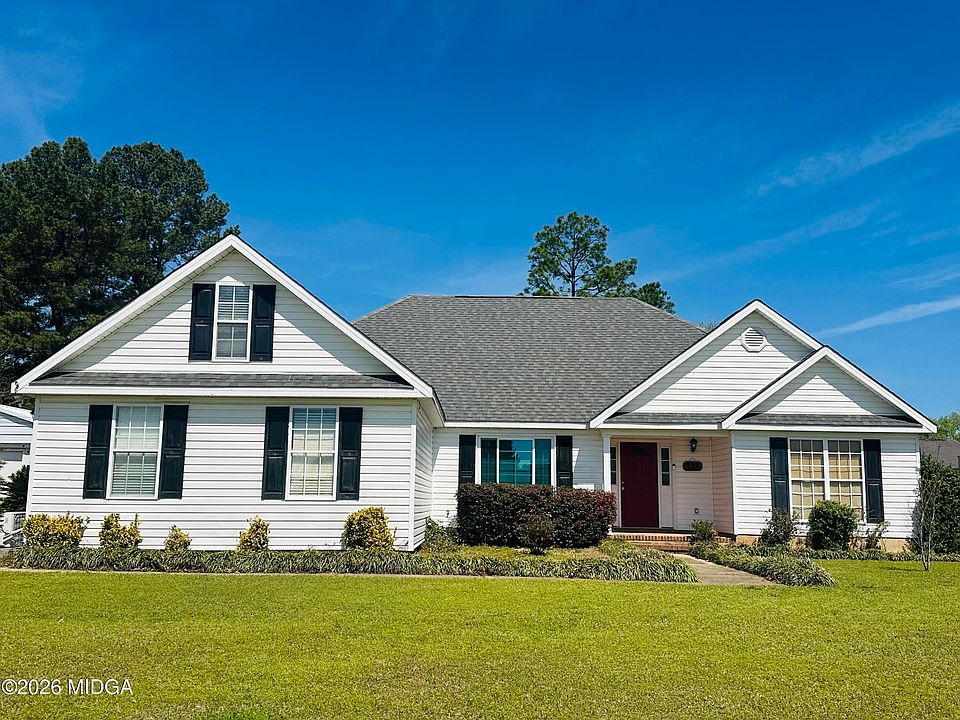 1st image of 515 Amanda Way