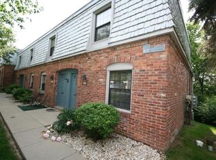 588 Carriage Cir, Pittsburgh, PA 15205
