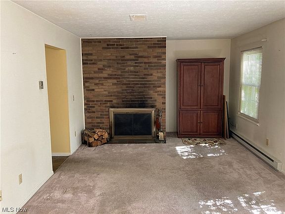2nd image of 8264 Deepwood Blvd Building 7-5