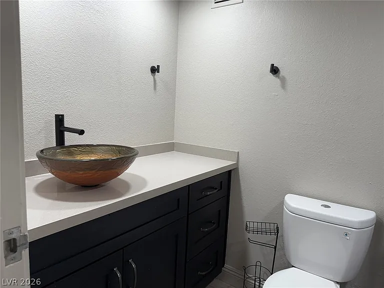 3930 University Center Dr #302 — Photo 15