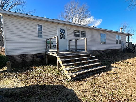 2nd image of 256 Karen St