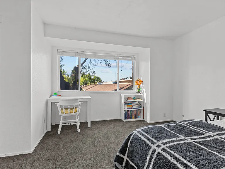 2280 Hurley Way #14 — Photo 15