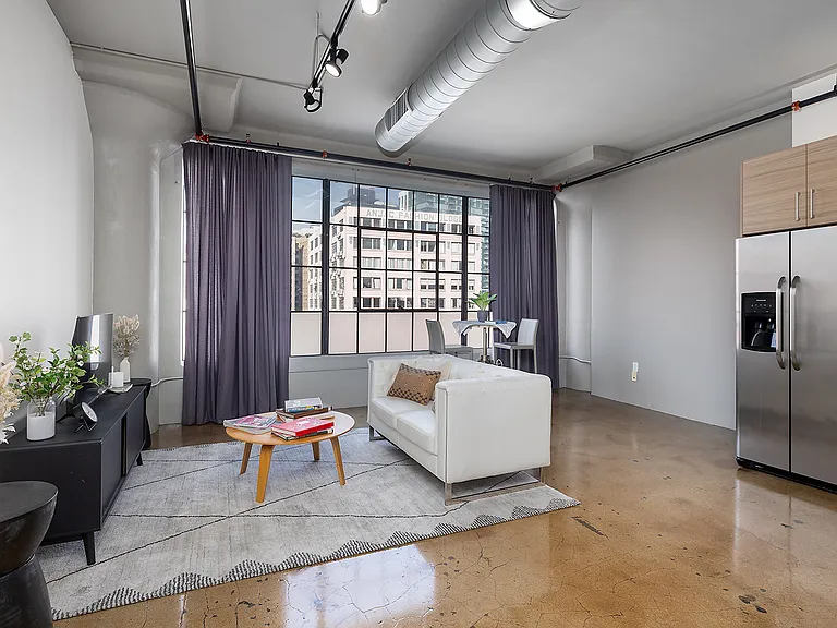 Maxfield Lofts — Photo 11