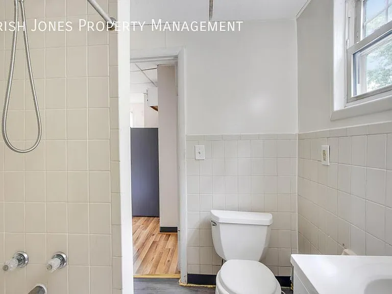 160 Courtland Ave #2 — Photo 9