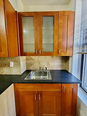 Rented by TheRealEstateCompany.com LLC | media 9