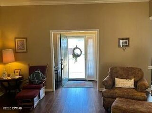 197 Willow Branch Dr, Jackson, TN 38305
