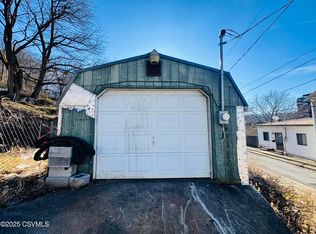 201 S Diamond St, Shamokin, PA 17872