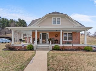 128 Kenbrook Dr, Galax, VA 24333