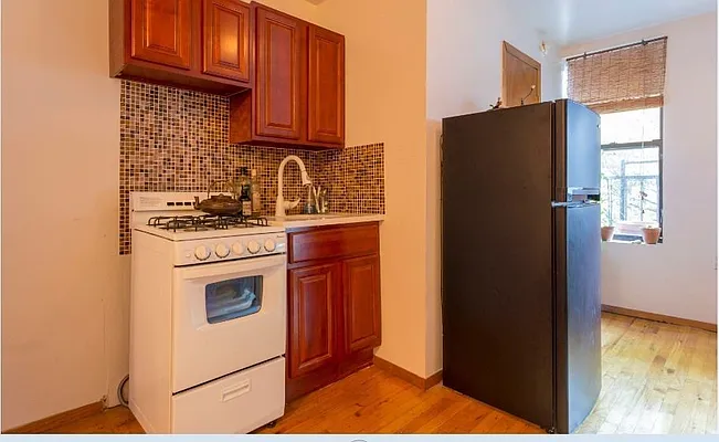 Rented by FirstService Realty (legacy) | media 19