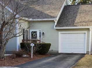 15 Echo Shore Dr, Merrimack, NH 03054