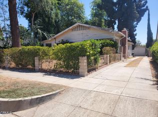 160 S Altadena Dr, Pasadena, CA 91107