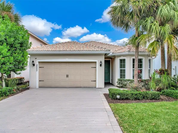 4685 Greenway Dr, Hollywood, FL 33021