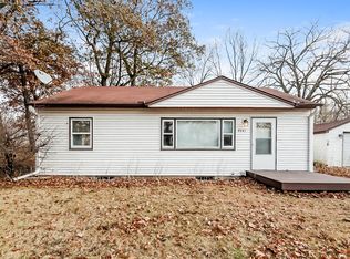 4941 Acorn Ridge Rd, Minnetonka, MN 55345