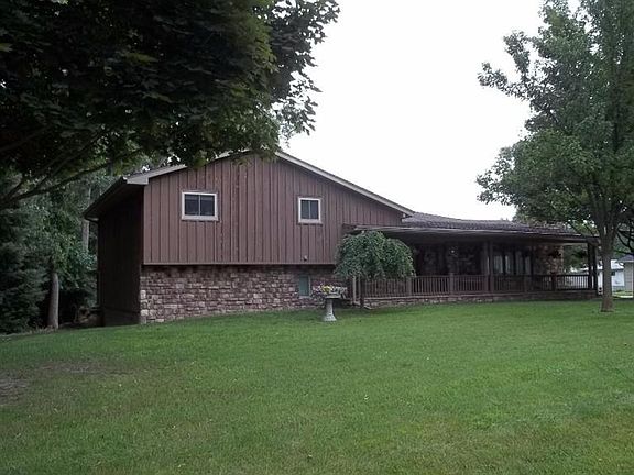 3rd image of 3810 Sheryl Dr