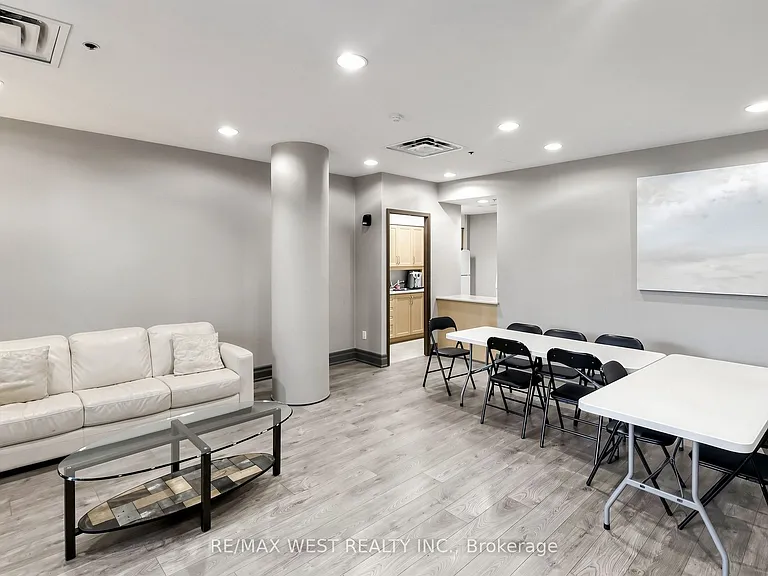 2772 Keele St #505 — Photo 21