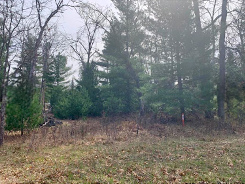 2nd image of Pinecone Ct
