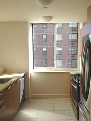 Rented by Windsor Property Management | media 11